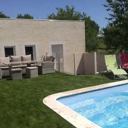 Sans Vis-a-vis Avec Vue Et Piscine Situee Entre Nimes Et Montpellier, A 20 Minutes Des Plages Villa Aigues-Vives (Gard)