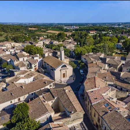 Sans Vis-a-vis Avec Vue Et Piscine Situee Entre Nimes Et Montpellier, A 20 Minutes Des Plages *